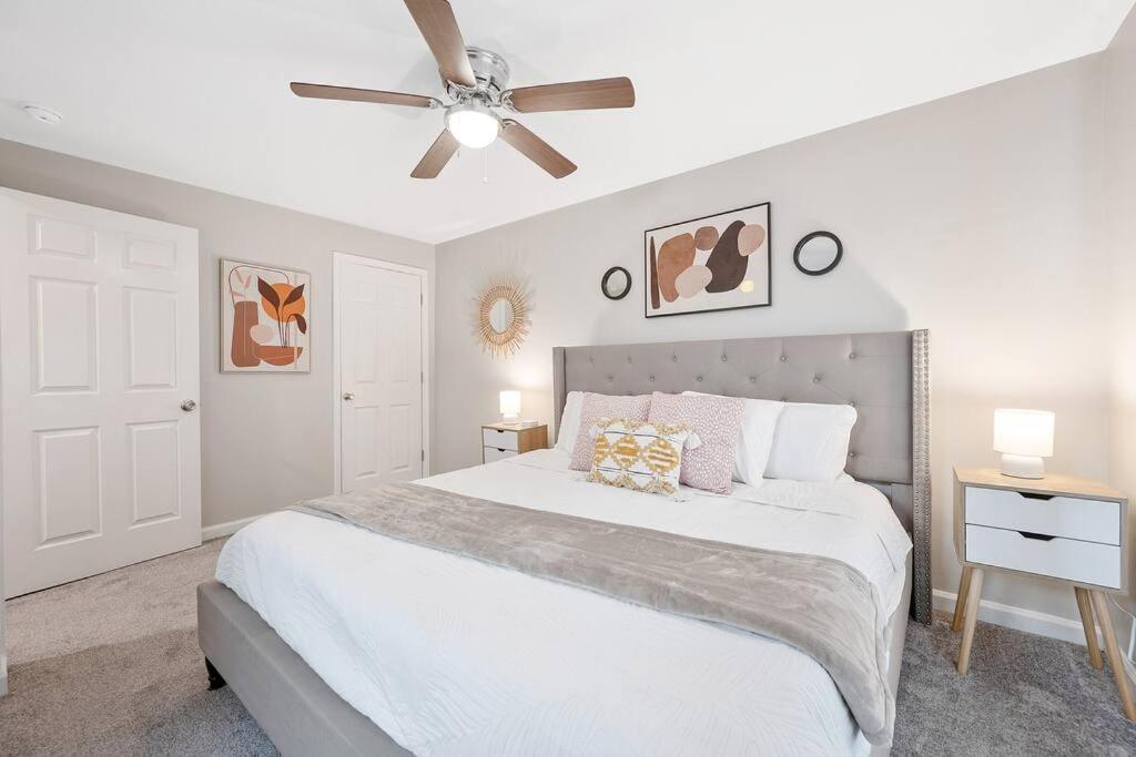Appartamento * Lux Modern Retreat * Downtown * King Beds * Durham Esterno foto