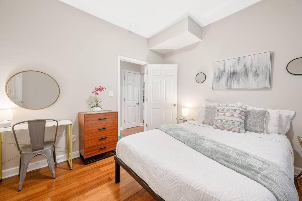 Appartamento * Lux Modern Retreat * Downtown * King Beds * Durham Esterno foto